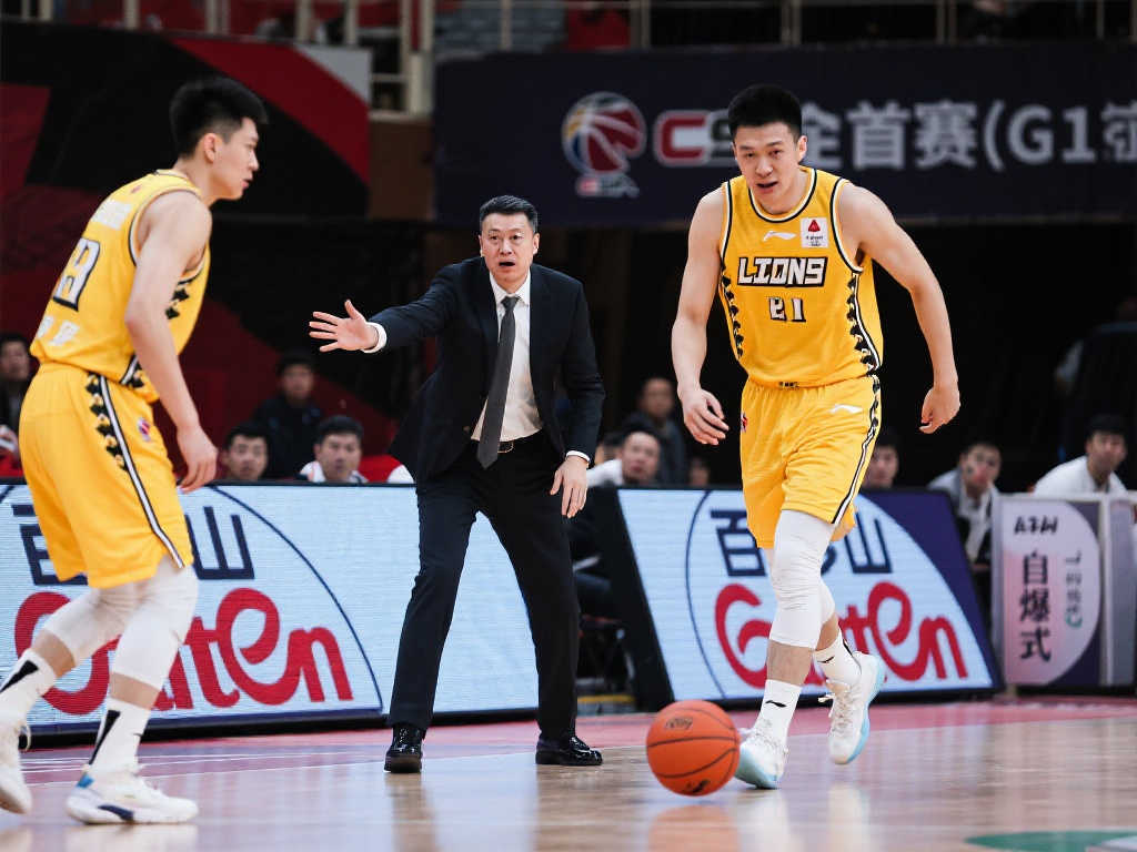 他清楚足球 他清楚足球